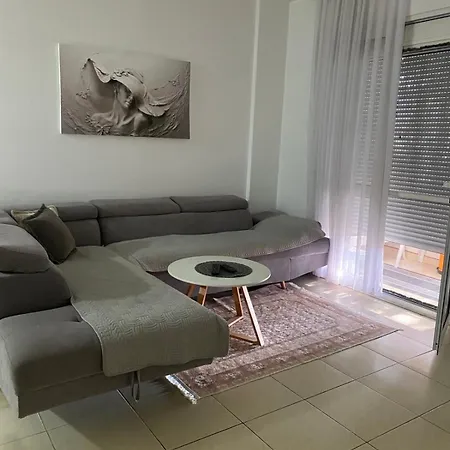 Biki Apartment Golem (Tirana)